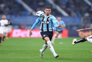 Grêmio empata em 1 a 1 com o Corinthians pelo Campeonato Brasileiro