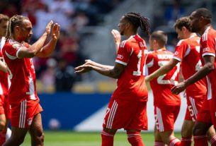 Bayern contra os campeões da Oceania