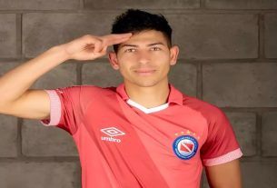 Uruguaio Alan Rodríguez