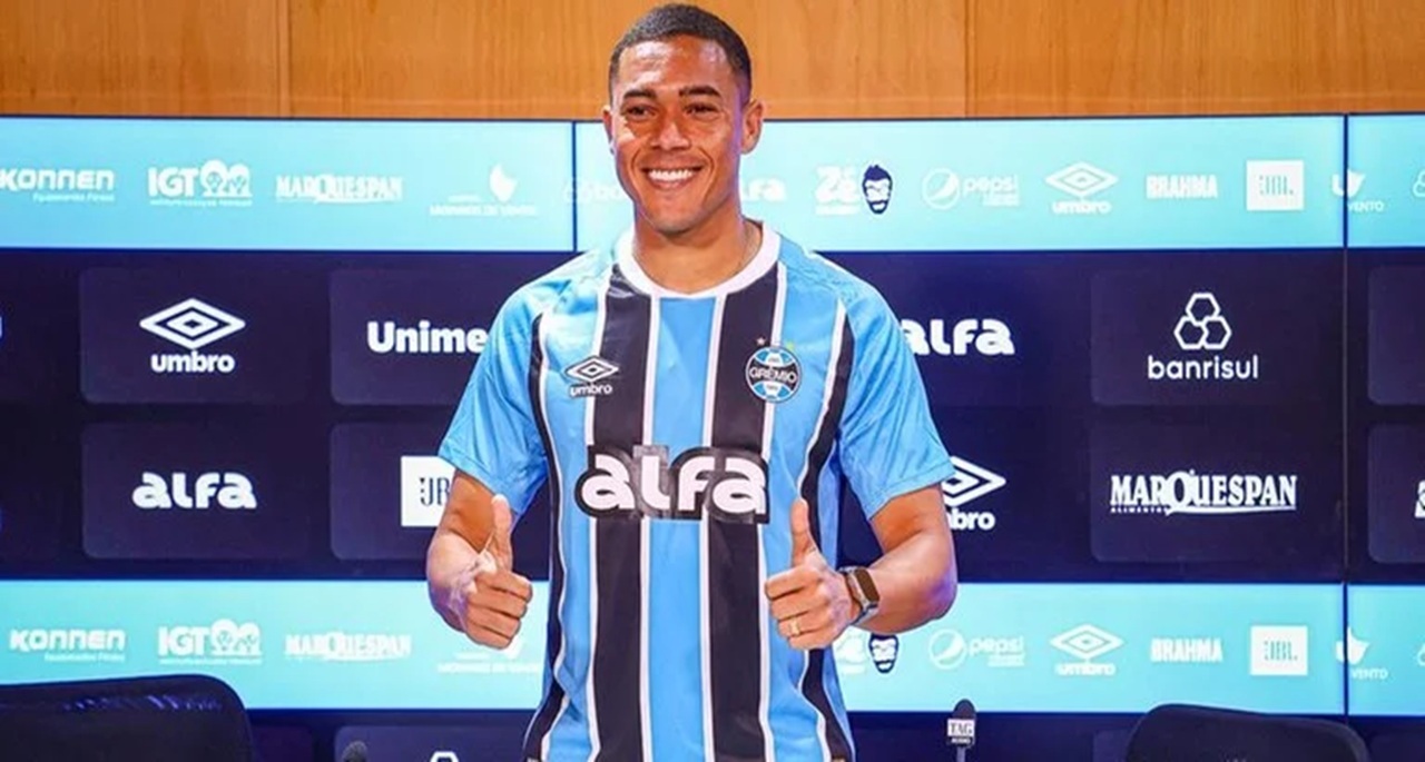 Carlos Vinícius vai vestir a camisa 95 no Tricolor