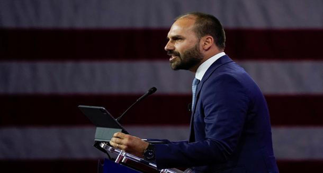 Eduardo Bolsonaro sabota comitiva de parlamentares brasileiros nos EUA