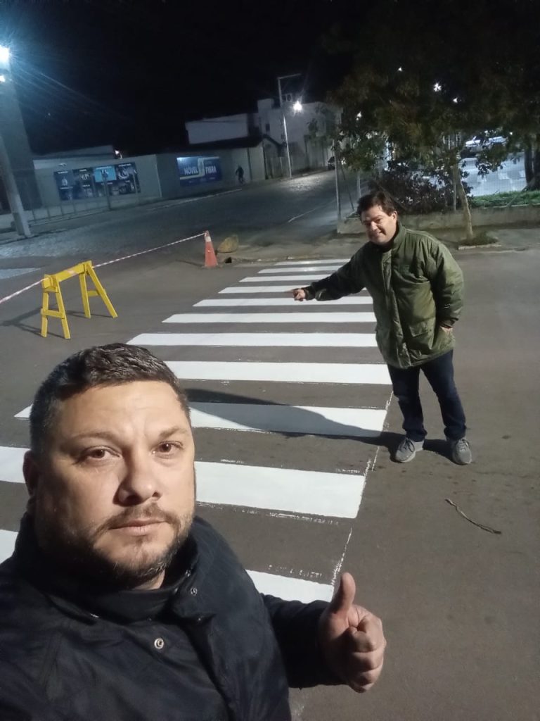 Trocas de placas completa de 🛑🛑🛑🛑 Pare Ee Revitalização faixas de segurança