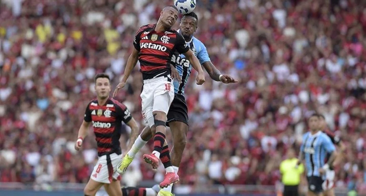 Edenilson briga em jogada aérea diante de um Flamengo amplamente superior