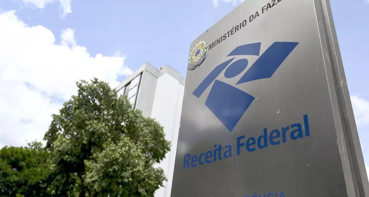 Receita Federal investiga esquema criminoso do PCC envolvendo fundos de investimento, postos de combustíveis e empresas financeiras