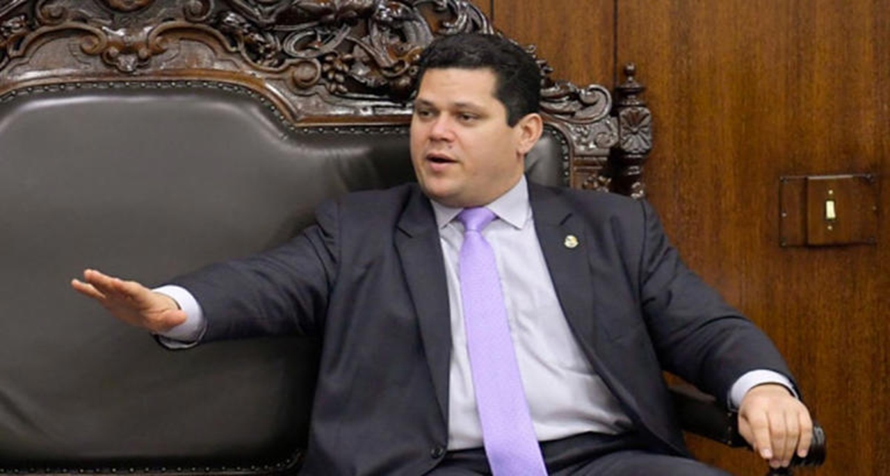 Presidente do Senado Federal, senador Davi Alcolumbre (União-AP), determinou arquivamento de PEC da Blindagem