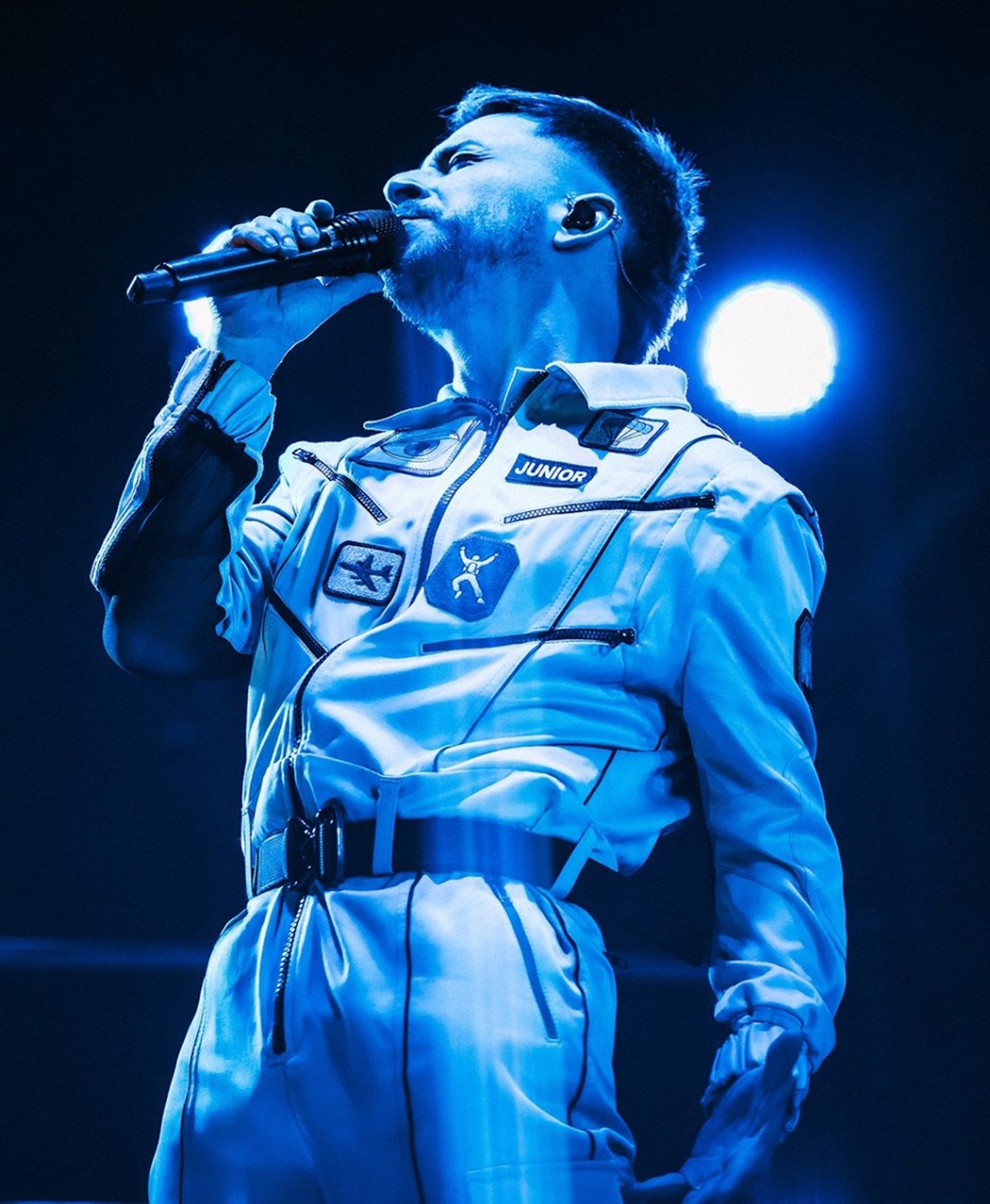 Grito de Junior Lima contra anistia no The Town provoca reação política