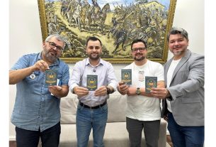 Lançamento do Passaporte Literário incentiva a leitura em Camaquã