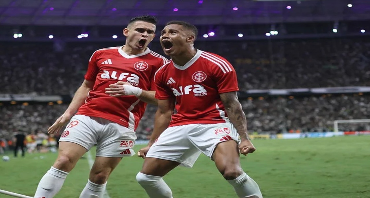 Vitinho fez um dos gols da vitória do Inter