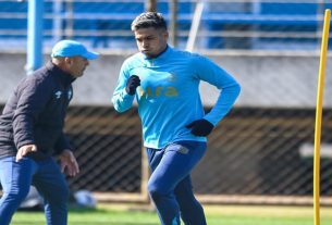 O Grêmio acertou o pagamento da dívida com o Granada, da Espanha, pela compra do atacante Arezo.