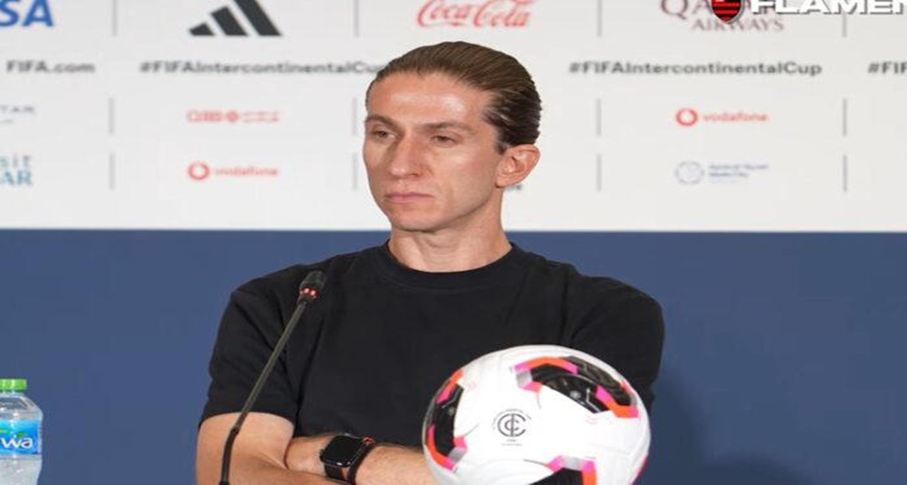 Filipe Luís deixou o futuro no Flamengo em aberto