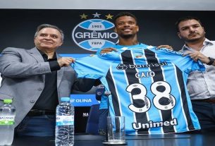 Caio Paulista foi apresentado nesta segunda-feira