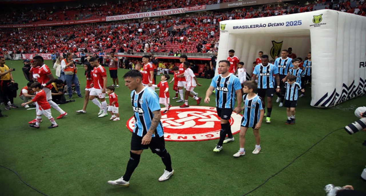 GRENAL - Entrada em campo