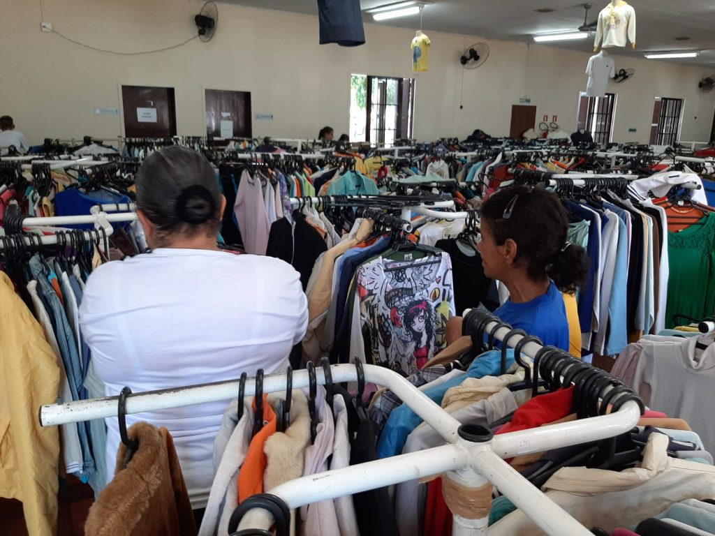  Ação “Adeus Roupa Velha, Feliz Roupa Nova” em Camaquã.