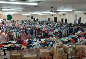 Ação “Adeus Roupa Velha, Feliz Roupa Nova”