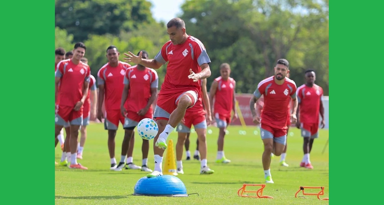 Gabriel Mercado volta ao time titular amanhã contra o Flamengo