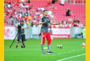 Paulo Pezzolano manteve o Inter com maioria de reservas diante do São Luiz