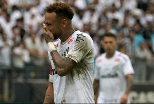 Neymar é substituído por engano em derrota do Santos