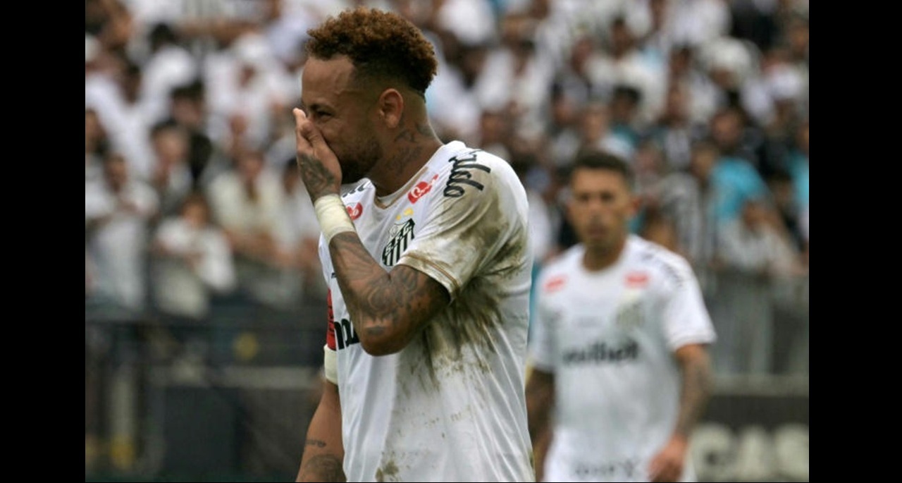 Neymar é substituído por engano em derrota do Santos