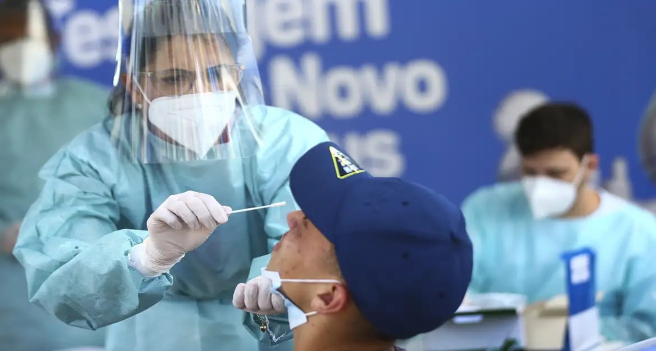 O médico infectologista do hospital de Base de Brasília, Tazio Vanni, explica quais os primeiros sinais dessas infecções.