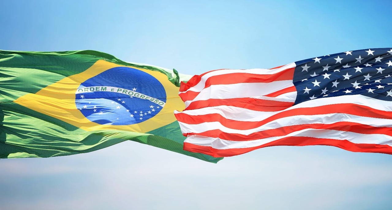 MUNDO / TARIFAÇO