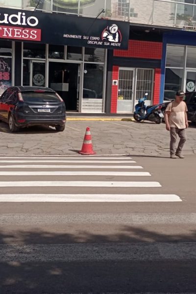 serviços de limpeza e pintura, além da revitalização da sinalização horizontal e vertical