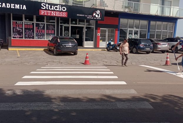 serviços de limpeza e pintura, além da revitalização da sinalização horizontal e vertical